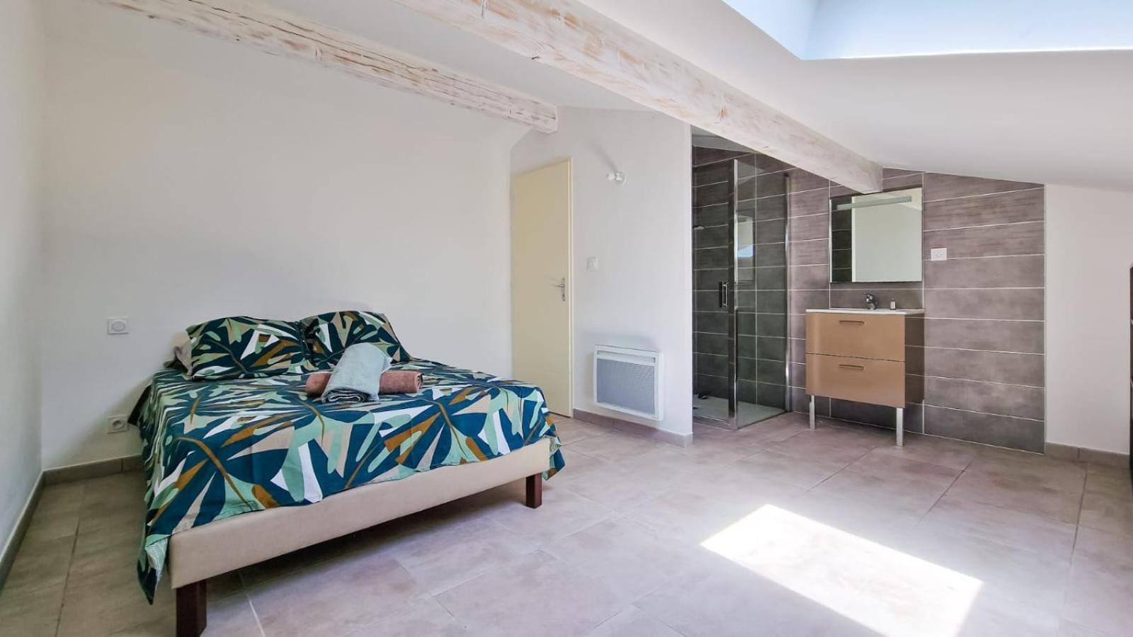 Appartement Plein Centre Bernis Exteriér fotografie